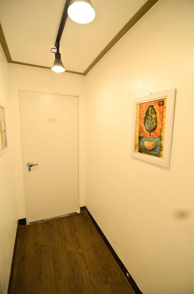 Kimchee Gyeongbokgung Hotel 2*